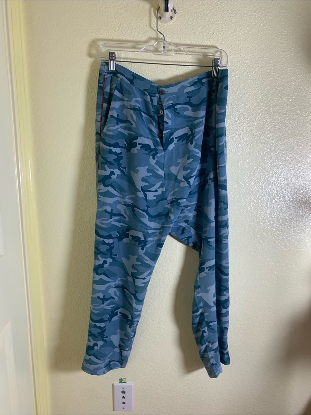 NWT La Boheme Blue Camo Sweatpants, Size L
